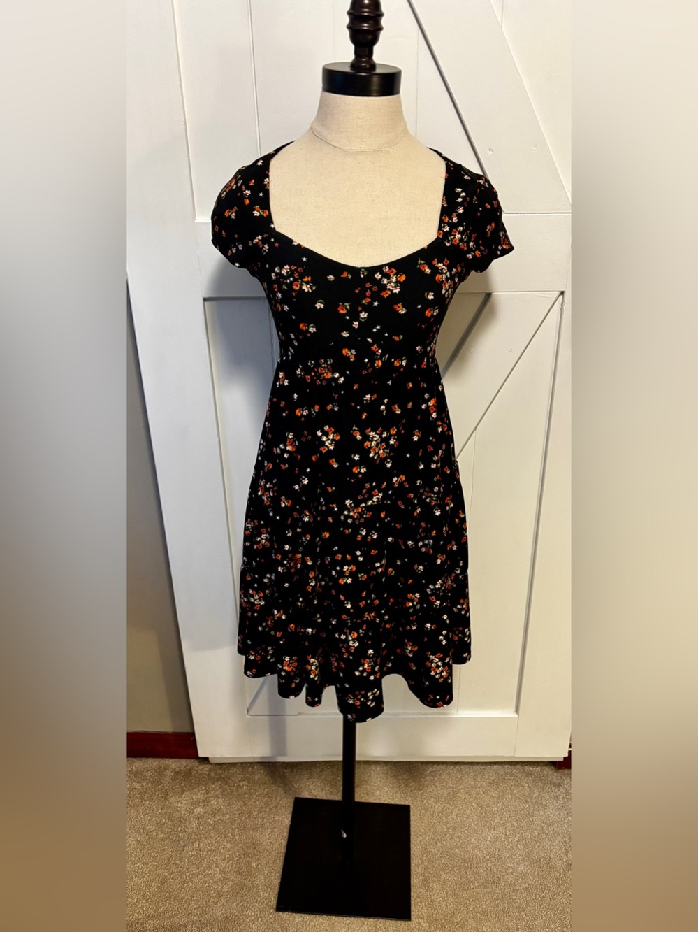 No Boundaries Black Floral Tiered Sundress - Size XXS / 00